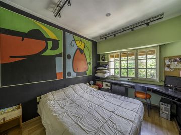 Bogado 4500, Casa 5 Ambientes, En lote propio con Jardín, 3 niveles, Almagro