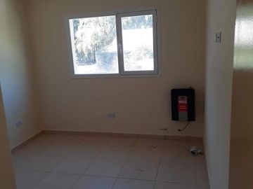 Duplex en venta - CENTENARIO casco viejo.