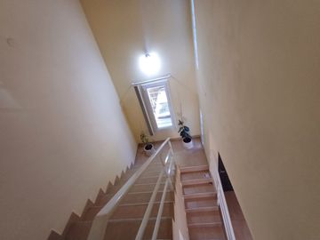 Duplex en venta - CENTENARIO casco viejo.