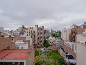 Vendo ! Departamento con Cochera en Barrio Nueva Cordoba