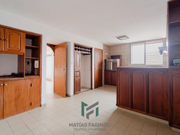 Vendo ! Departamento con Cochera en Barrio Nueva Cordoba