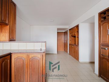 Vendo ! Departamento con Cochera en Barrio Nueva Cordoba