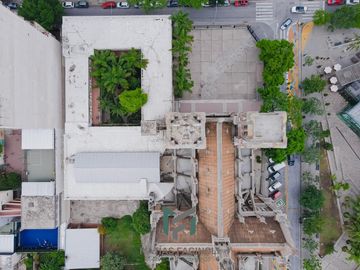 Vendo ! Departamento con Cochera en Barrio Nueva Cordoba