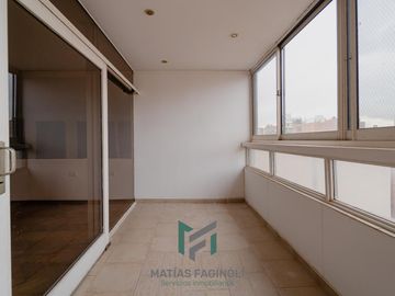 Vendo ! Departamento con Cochera en Barrio Nueva Cordoba