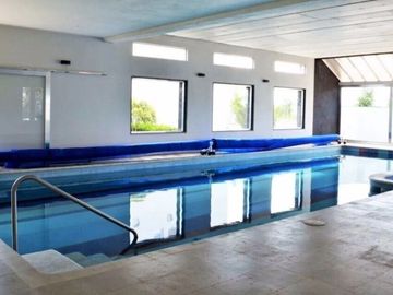 CASA EN VENTA EN LUCEPOLIS CON 5 HABITACIONES