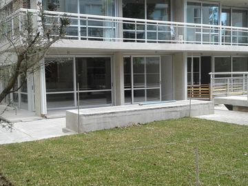 A estrenar. loft, 2/ 3 ambientes, 2 baños, cochera, amenities