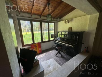 Hermosa casa 4 amb en lote de 3500m2 - Del Viso- Pilar