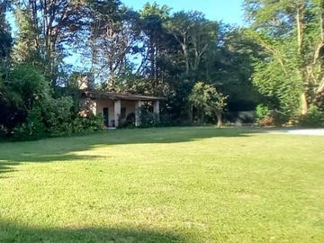 Hermosa casa 4 amb en lote de 3500m2 - Del Viso- Pilar