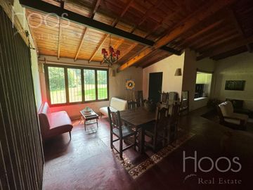 Hermosa casa 4 amb en lote de 3500m2 - Del Viso- Pilar