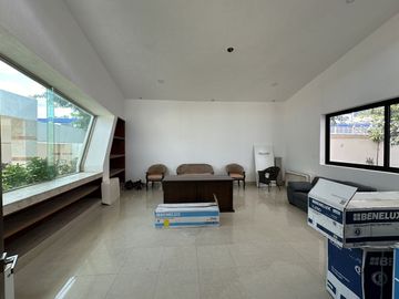En venta casona remodelada en zona centro de Mérida