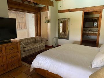 CASA EN VENTA EN VALLE DE BRAVO