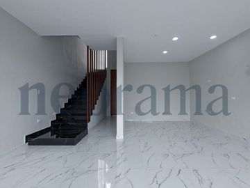 Casa en Venta en Fracc Rinconada Colonial, Apodaca N.L