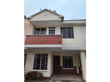 Venta de Casa en Urbanización San Patricio, Machala