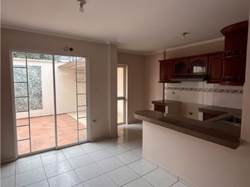 Venta de Casa en Urbanización San Patricio, Machala