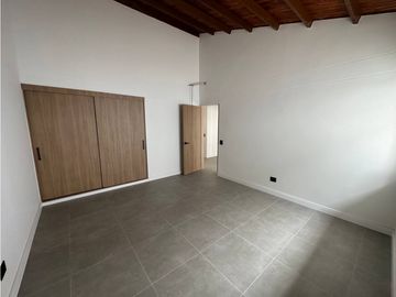 CASA EN VENTA MODERNA EN LA FLORA JD/CW:8002871