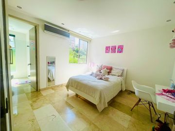 VENTA DE APARTAMENTO EXCLUSIVO EN CRISTALES JD/CW:8002888