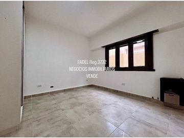 POMPEYA Chalet en PH al frente 4 ambientes Reciclado