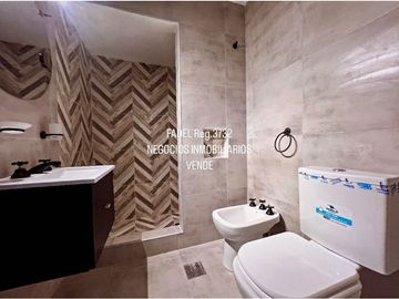 POMPEYA Chalet en PH al frente 4 ambientes Reciclado