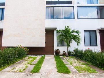Casa en venta en  fraccionamiento paraiso