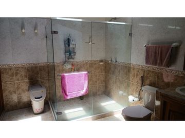 CASA EN VENTA EN ALMENDROS SAN GIL