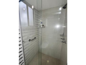 APARTAMENTO - VENTA - LA FLORA - 1ER PISO 2 PARQ. 100M2 - CALI - NORTE