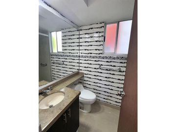 APARTAMENTO - VENTA - LA FLORA - 1ER PISO 2 PARQ. 100M2 - CALI - NORTE