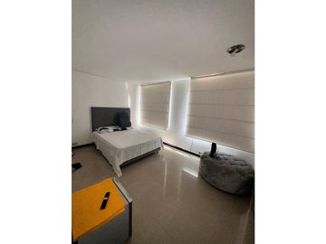 APARTAMENTO - VENTA - LA FLORA - 1ER PISO 2 PARQ. 100M2 - CALI - NORTE