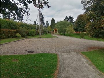 Casa Campestre con Casa Auxiliar Tenjo
