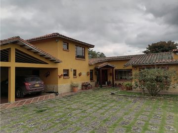 Casa Campestre con Casa Auxiliar Tenjo
