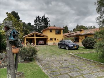 Casa Campestre con Casa Auxiliar Tenjo