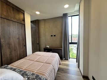 ESPECTACULAR CASA EN UN NIVEL EN EL LA ACUARELA, ALTO DE LAS PALMAS