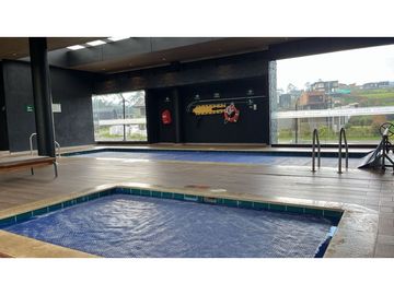 ESPECTACULAR CASA EN UN NIVEL EN EL LA ACUARELA, ALTO DE LAS PALMAS