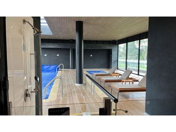 ESPECTACULAR CASA EN UN NIVEL EN EL LA ACUARELA, ALTO DE LAS PALMAS