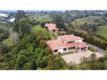 Finca Vía Rionegro - Carmen Viboral