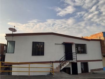 CASA EN VENTA PARA NEGOCIO CUBA-PEREIRA