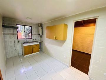 Casa en Venta en Casa 3d1b - Marta Ossa Ruiz / Metro Laguna Sur (L5)