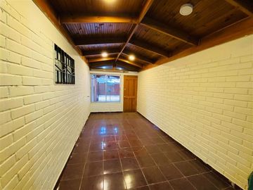 Casa en Venta en Casa 3d1b - Marta Ossa Ruiz / Metro Laguna Sur (L5)
