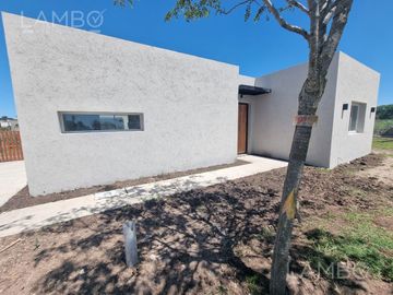 Venta casa Pilar del Este San Ramon