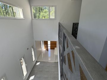 Oportunidad, casa en la Pelegrina