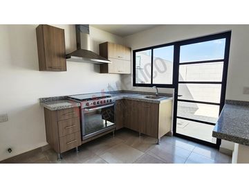 CASA DE OPORTUNIDAD DE VENTA EN ZAKIA