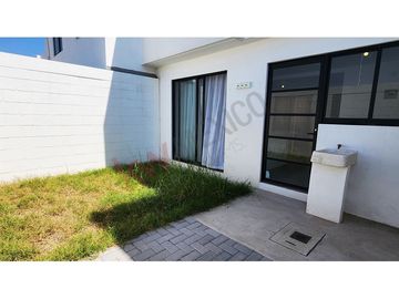 CASA DE OPORTUNIDAD DE VENTA EN ZAKIA