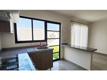 CASA DE OPORTUNIDAD DE VENTA EN ZAKIA