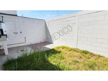 CASA DE OPORTUNIDAD DE VENTA EN ZAKIA