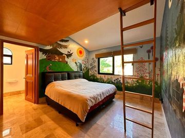 CASA EN EXCLUSIVO CONDOMINIO