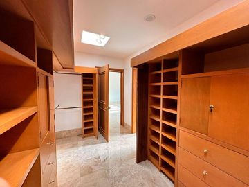 CASA EN EXCLUSIVO CONDOMINIO