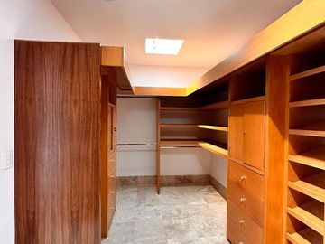 CASA EN EXCLUSIVO CONDOMINIO