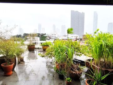 7 Bedroom House for sale in Bang Lamphu Lang, Bangkok