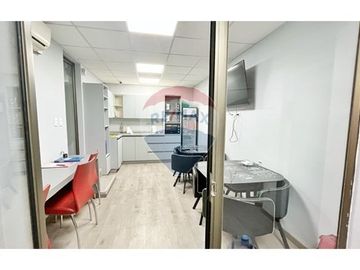 EXCELENTE CASA COMERCIAL UBICACION INIGUALABLE