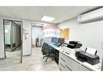 EXCELENTE CASA COMERCIAL UBICACION INIGUALABLE