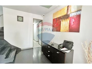 EXCELENTE CASA COMERCIAL UBICACION INIGUALABLE